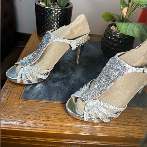 Antonio Melani silver diamond leather high heels size 10 - Picture 17 of 17